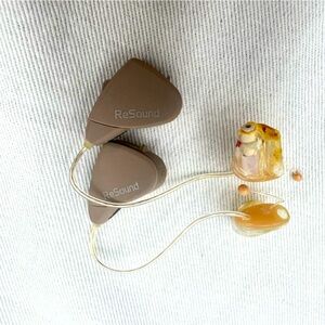 Resound Hearing aids left right pair